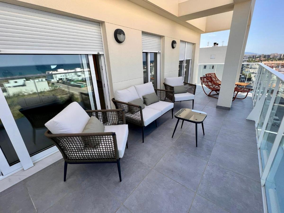 Beautiful Penthouse With Pool And Wonderful Beach View オリーバ エクステリア 写真